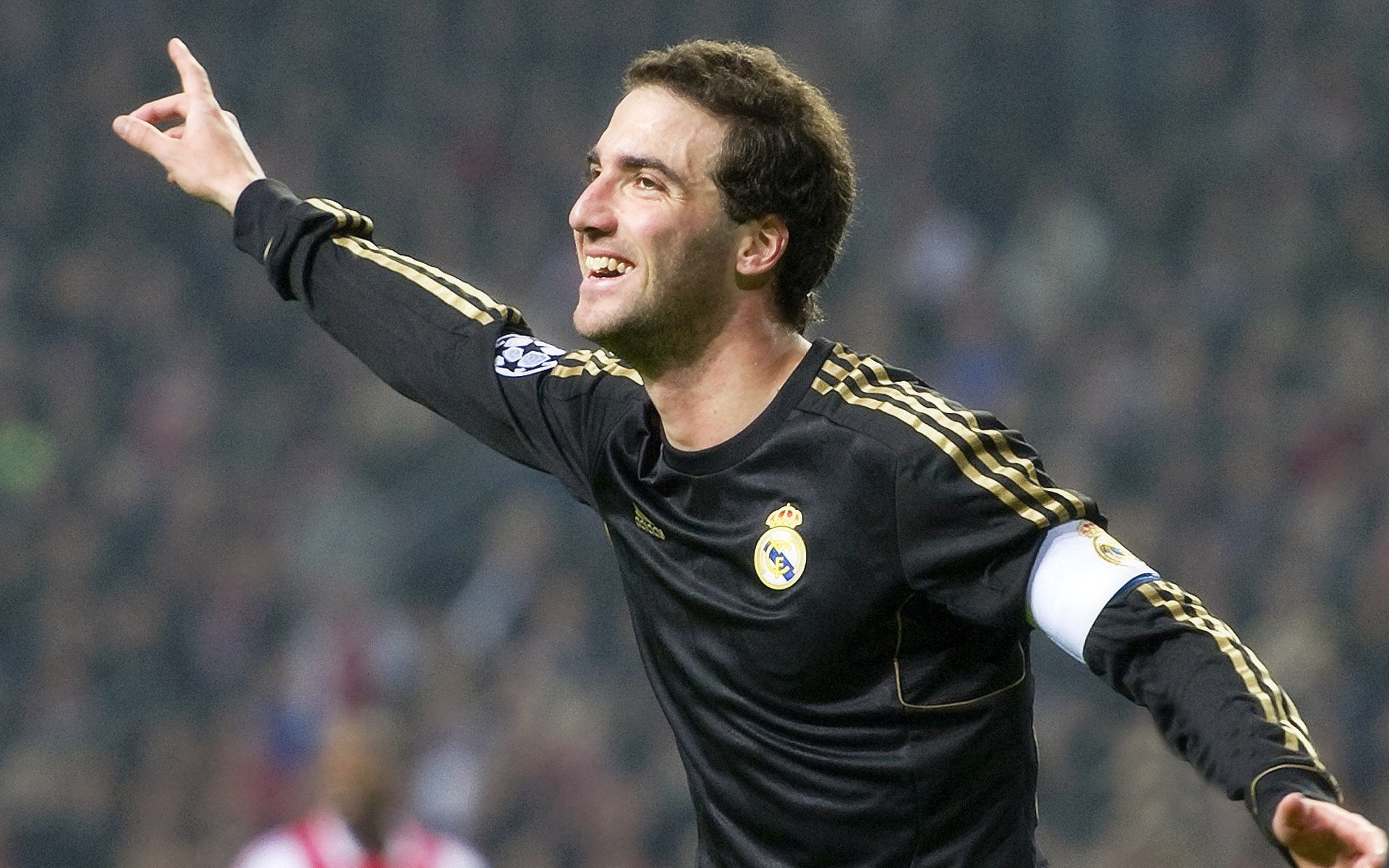 越南双杀泰国，第三次问鼎东南亚冠军，泰国队对越南队结果